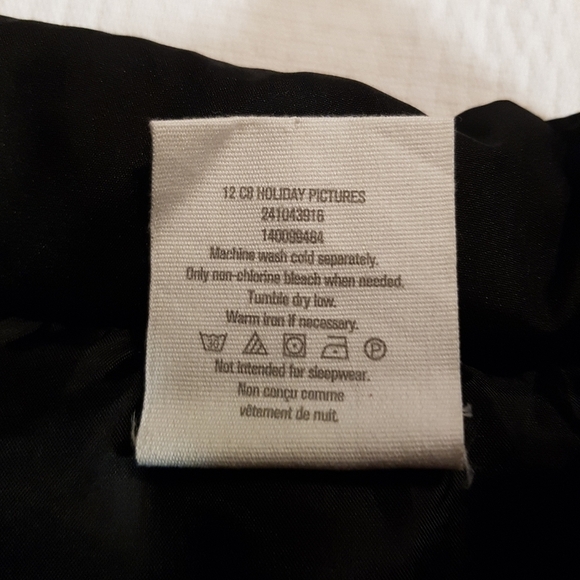 Crazy 8 boys 2T-3T Buffalo plaid quilted vest, full zipper, 2 pockets EUC - Picture 3 of 4